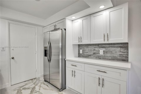 Condominio en venta en Hollywood, Florida, 1 dormitorio, 73.11 m2 № 1937898 - foto 8