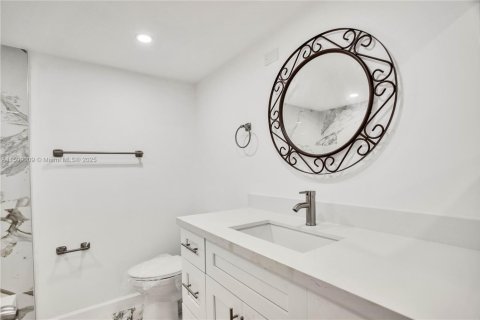 Condominio en venta en Hollywood, Florida, 1 dormitorio, 73.11 m2 № 1937898 - foto 20