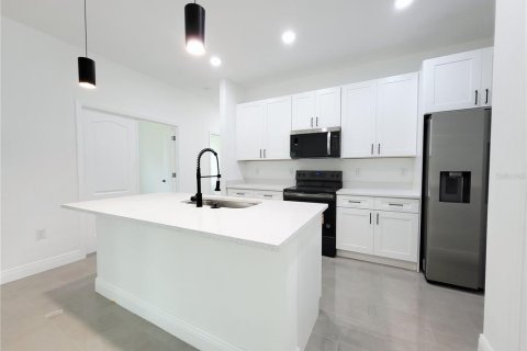 Casa en venta en Palm Bay, Florida, 3 dormitorios, 171.4 m2 № 2329611 - foto 7