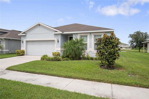 Casa en alquiler en Land O' Lakes, Florida, 4 dormitorios, 189.8 m2 № 1903363 - foto 3