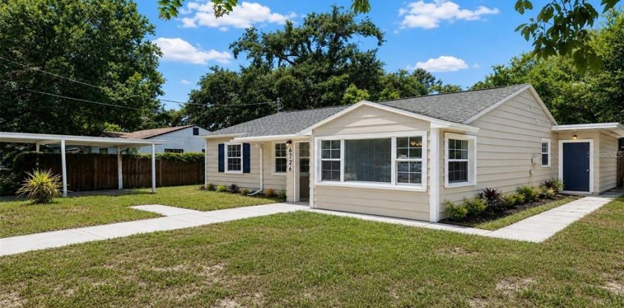 Villa ou maison à Tampa, Floride 4 chambres, 128.67 m2 № 2425298