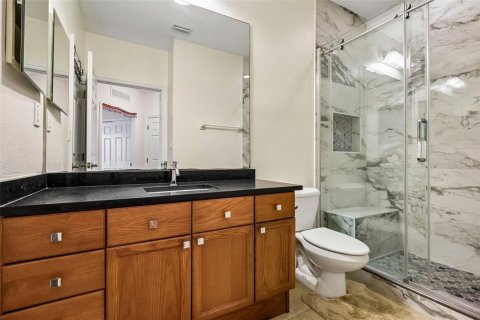Condo in Windermere, Florida, 3 bedrooms № 2232307 - photo 13