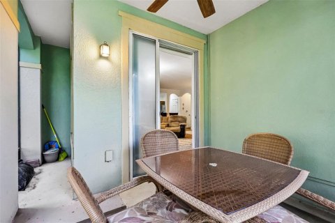 Condo in Windermere, Florida, 3 bedrooms № 2232307 - photo 15