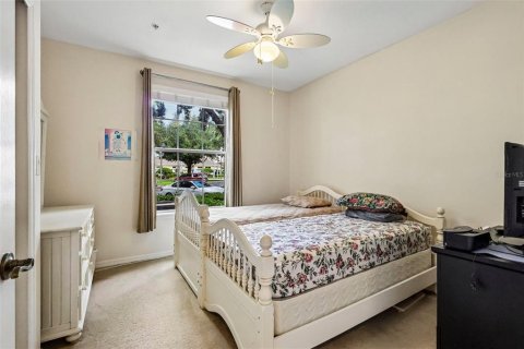 Condo in Windermere, Florida, 3 bedrooms № 2232307 - photo 12
