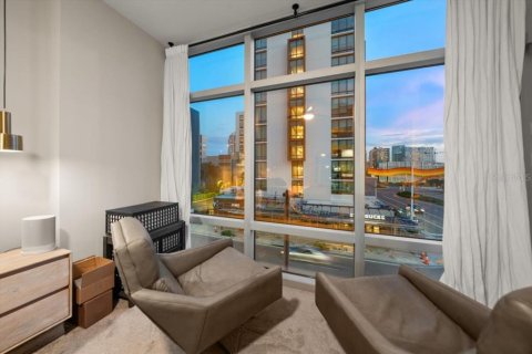 Condo in Tampa, Florida, 2 bedrooms № 2383974 - photo 15