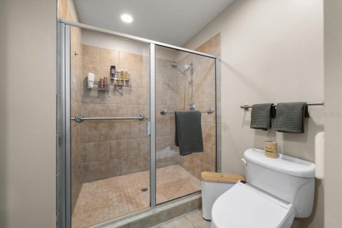 Condo in Tampa, Florida, 2 bedrooms № 2383974 - photo 16