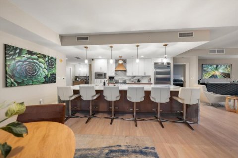 Condo in Tampa, Florida, 2 bedrooms № 2383974 - photo 6
