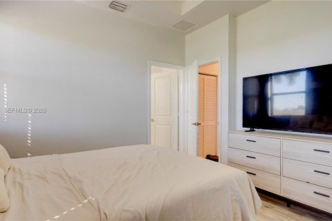 Townhouse in Homestead, Florida 3 bedrooms, 124.02 sq.m. № 2042416 - photo 8