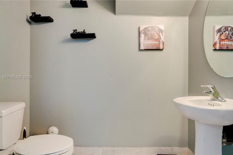 Townhouse in Homestead, Florida 3 bedrooms, 124.02 sq.m. № 2042416 - photo 4