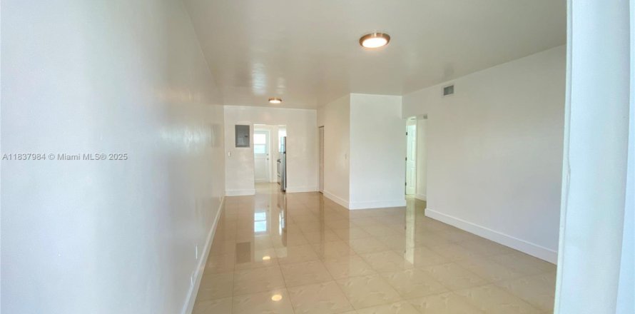 Appartement à Miami Beach, Floride 2 chambres, 92.9 m2 № 1823468
