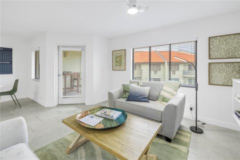 Copropriété à louer à Saint Petersburg, Floride: 1 chambre, 61.78 m2 № 2115054 - photo 20