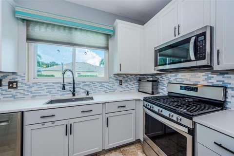 Villa ou maison à vendre à Trinity, Floride: 4 chambres, 198.81 m2 № 2273202 - photo 10