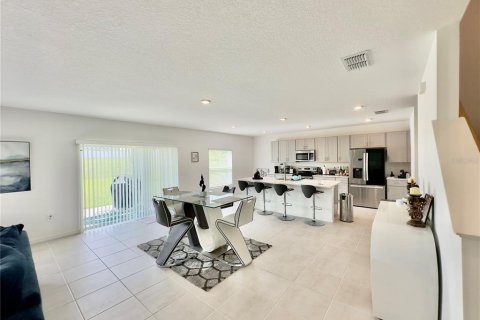 Casa en venta en Groveland, Florida, 5 dormitorios, 256.87 m2 № 1906272 - foto 4