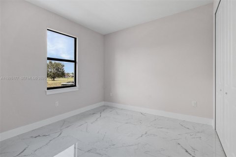 Casa en venta en Naples, Florida, 3 dormitorios, 141.12 m2 № 1983770 - foto 11