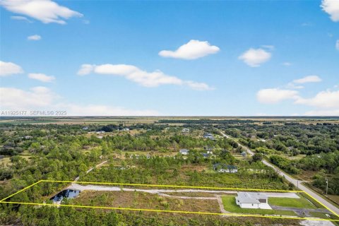 Casa en venta en Naples, Florida, 3 dormitorios, 141.12 m2 № 1983770 - foto 25