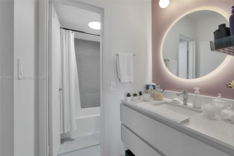 Copropriété à vendre à North Miami, Floride: 1 chambre, 74.88 m2 № 1993866 - photo 27