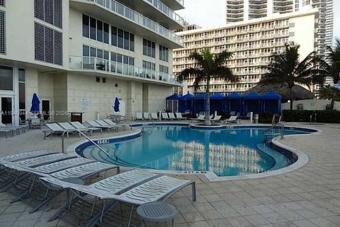 Copropriété à louer à Sunny Isles Beach, Floride: 1 chambre, 93.37 m2 № 1998063 - photo 25