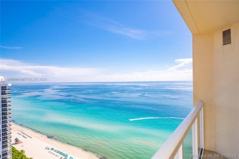 Copropriété à louer à Sunny Isles Beach, Floride: 1 chambre, 93.37 m2 № 1998063 - photo 2