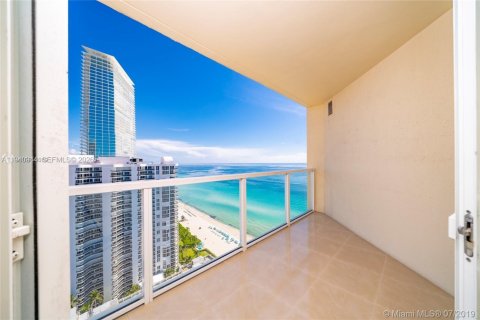 Condo à Sunny Isles Beach, Floride, 1 chambre  № 1998063