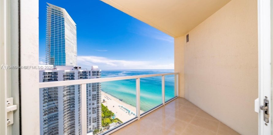 Condo à Sunny Isles Beach, Floride, 1 chambre  № 1998063