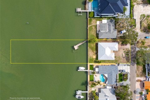 Casa en venta en Saint Petersburg, Florida, 3 dormitorios, 216.37 m2 № 1793815 - foto 3
