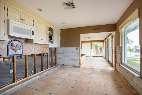 Casa en venta en Saint Petersburg, Florida, 3 dormitorios, 216.37 m2 № 1793815 - foto 13