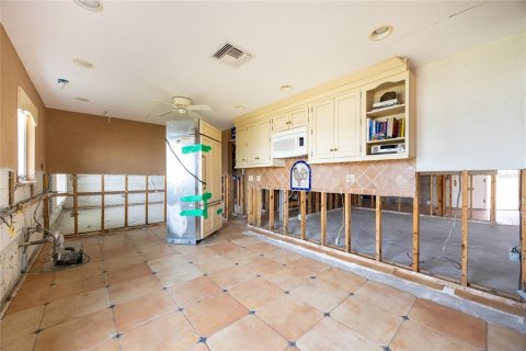 Casa en venta en Saint Petersburg, Florida, 3 dormitorios, 216.37 m2 № 1793815 - foto 12