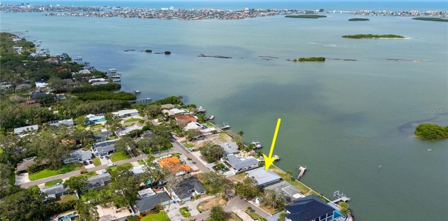 Casa en Saint Petersburg, Florida 3 dormitorios, 216.37 m2 № 1793815