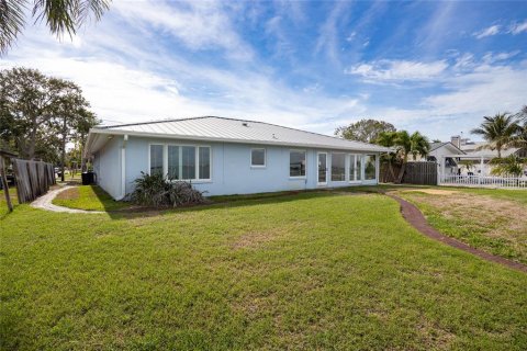 Casa en venta en Saint Petersburg, Florida, 3 dormitorios, 216.37 m2 № 1793815 - foto 26