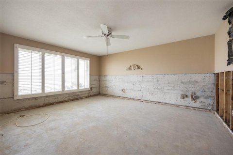 Casa en venta en Saint Petersburg, Florida, 3 dormitorios, 216.37 m2 № 1793815 - foto 17