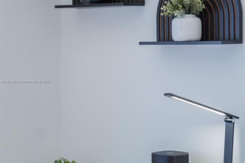 Copropriété à vendre à North Bay Village, Floride: 1 chambre, 68.56 m2 № 1937828 - photo 29