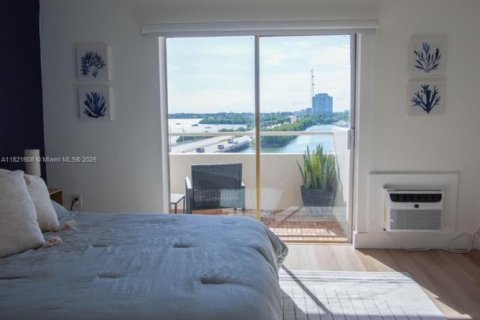 Copropriété à vendre à North Bay Village, Floride: 1 chambre, 68.56 m2 № 1937828 - photo 10