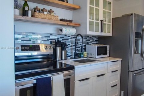 Copropriété à vendre à North Bay Village, Floride: 1 chambre, 68.56 m2 № 1937828 - photo 22