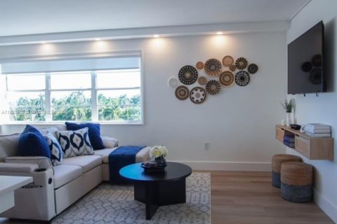 Copropriété à vendre à North Bay Village, Floride: 1 chambre, 68.56 m2 № 1937828 - photo 17