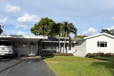 House in Plantation, Florida 3 bedrooms, 146.32 sq.m. № 2269190