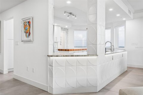 Copropriété à vendre à Tampa, Floride: 3 chambres, 237.37 m2 № 2312817 - photo 18