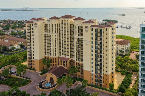Copropriété à vendre à Tampa, Floride: 3 chambres, 237.37 m2 № 2312817 - photo 2