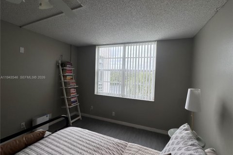 Copropriété à vendre à Davie, Floride: 1 chambre, 87.33 m2 № 2001488 - photo 14