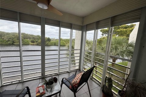Copropriété à vendre à Davie, Floride: 1 chambre, 87.33 m2 № 2001488 - photo 3