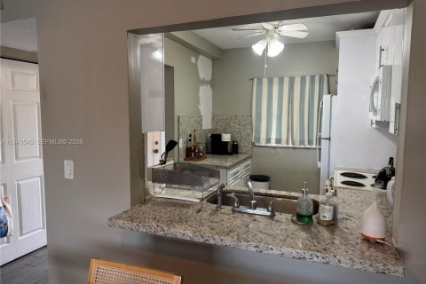 Copropriété à vendre à Davie, Floride: 1 chambre, 87.33 m2 № 2001488 - photo 8