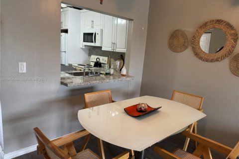 Copropriété à vendre à Davie, Floride: 1 chambre, 87.33 m2 № 2001488 - photo 7