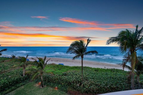 Condominio en venta en Highland Beach, Florida, 3 dormitorios, 246.84 m2 № 968224 - foto 1