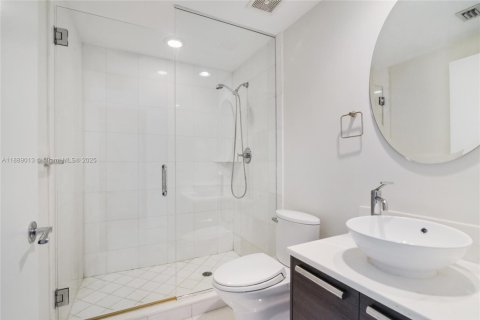 Снять в аренду кондоминиум в Авентура, Флорида 2 спальни, 144.18м2, № 1941095 - фото 15