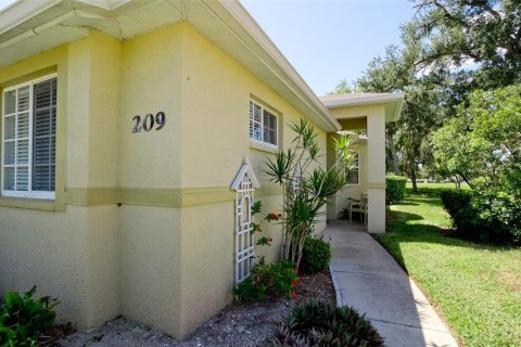 House in Palmetto, Florida 2 bedrooms, 115.48 sq.m. № 2310733 - photo 5