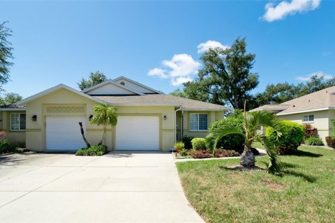 House in Palmetto, Florida 2 bedrooms, 115.48 sq.m. № 2310733 - photo 4
