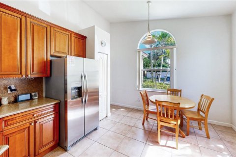 Casa en venta en Homestead, Florida, 3 dormitorios, 134.71 m2 № 1965826 - foto 12