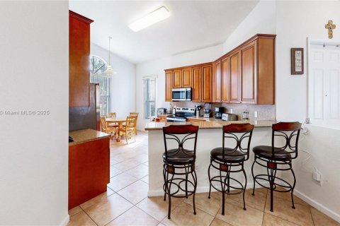 Casa en venta en Homestead, Florida, 3 dormitorios, 134.71 m2 № 1965826 - foto 11