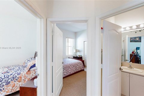 Casa en venta en Homestead, Florida, 3 dormitorios, 134.71 m2 № 1965826 - foto 21