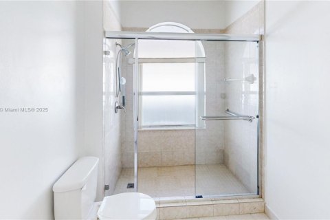 Casa en venta en Homestead, Florida, 3 dormitorios, 134.71 m2 № 1965826 - foto 20