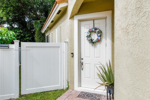 Casa en venta en Homestead, Florida, 3 dormitorios, 134.71 m2 № 1965826 - foto 5